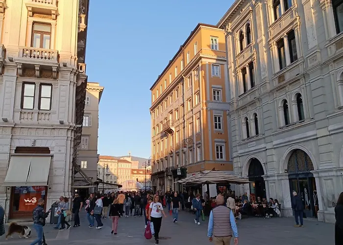Casa Vacanze Trieste - Vista Piazza Unita