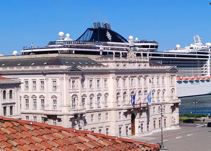 Casa Vacanze Trieste - Vista Piazza Unita